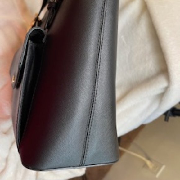 MICHAEL KORS EUC BLACK LEATHER TOTE - Picture 5 of 11